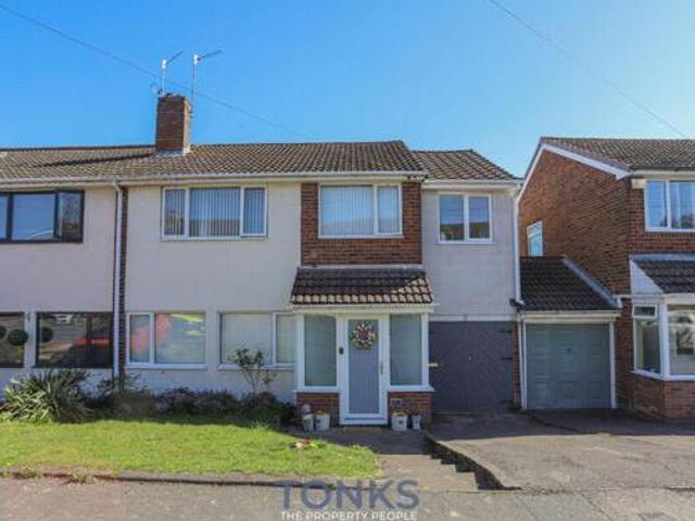 House for sale in Halesowen, West Midlands