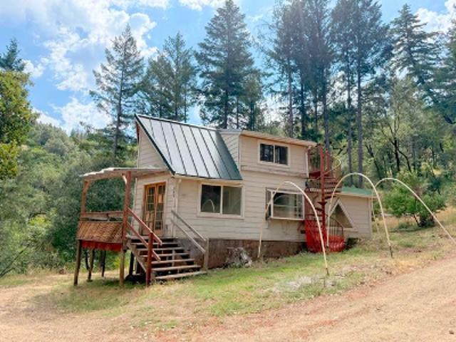 House for sale in Laytonville, California
