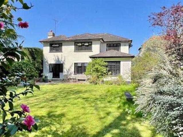 House for sale in Sewardstonebury, Epping