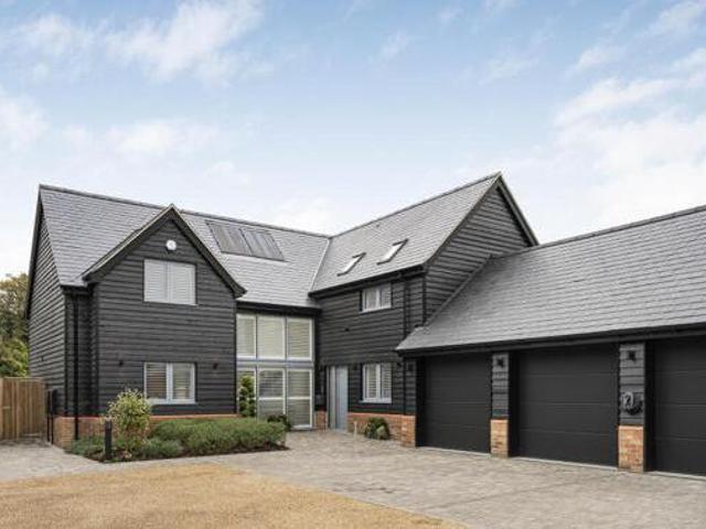 House for sale in Tring, Dacorum