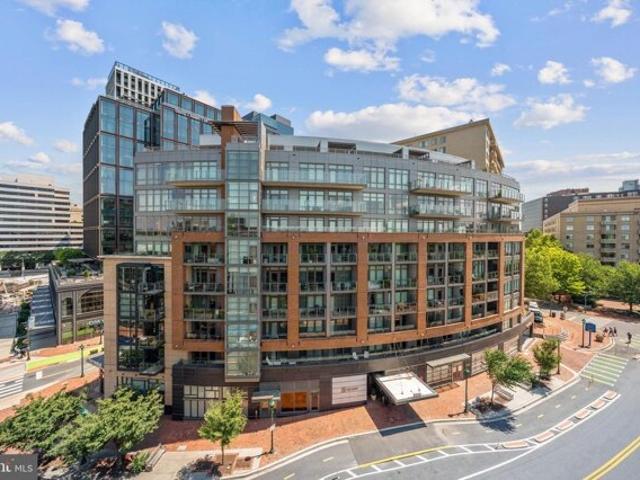 Condo for sale in Bethesda