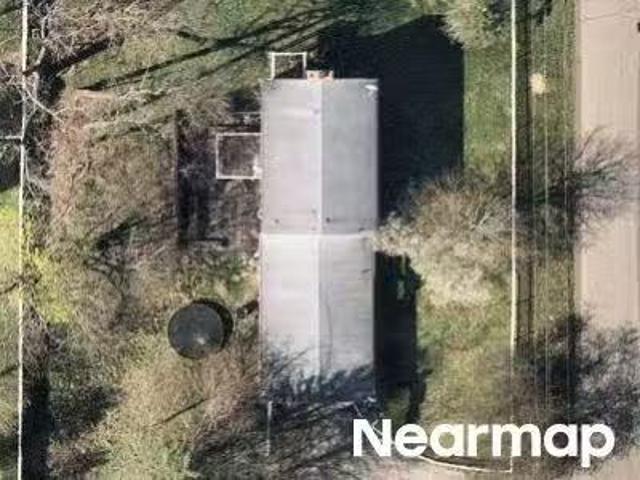 House for sale in Portage
