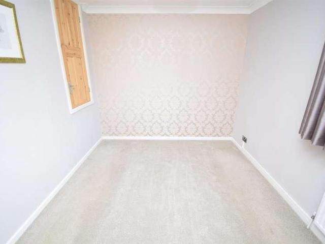 House for rent in Wakefield, Painthorpe