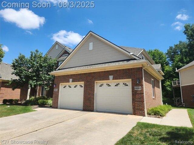 Condo for sale in Warren
