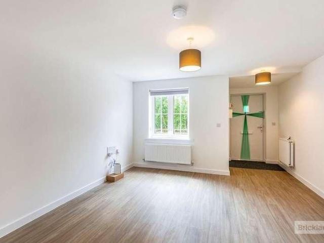 Townhouse for rent in Woodland Valley, Rothwell