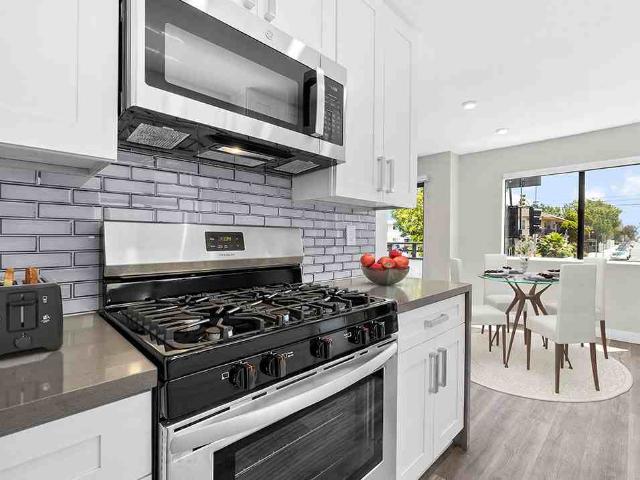Apartment for rent in Canoga Park, California