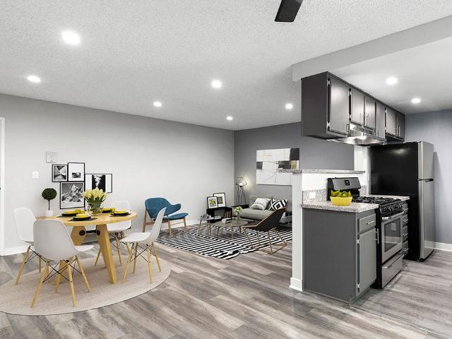 Apartment for rent in Canoga Park, California