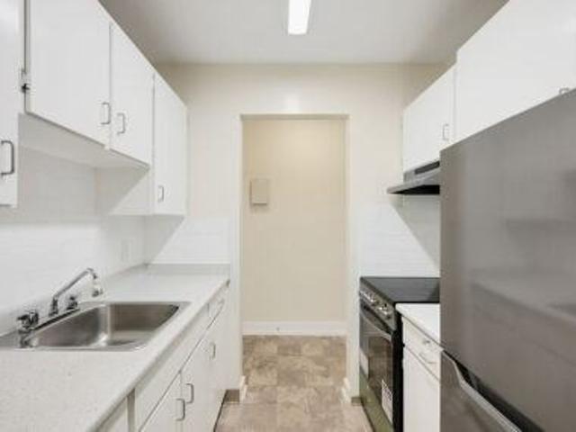 Apartment for rent in Oak Bay, British Columbia