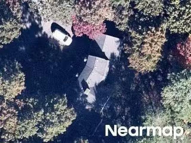 House for sale in Waltham