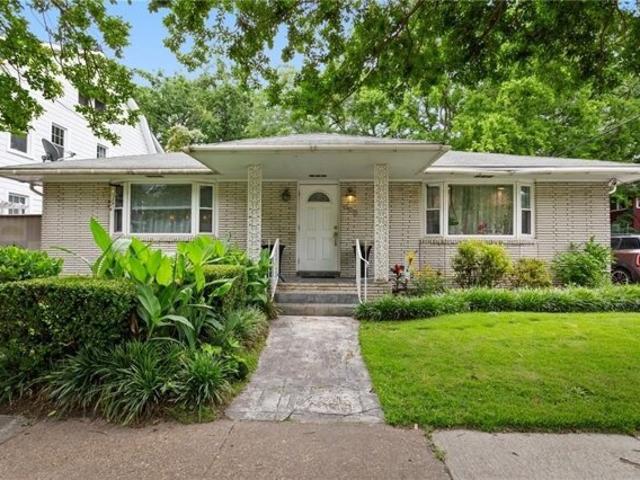 Condo for sale in Norfolk