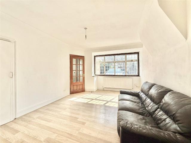 House for rent in Yeading, Greater London