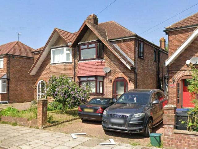 Room for rent in London Borough of Ealing, Perivale
