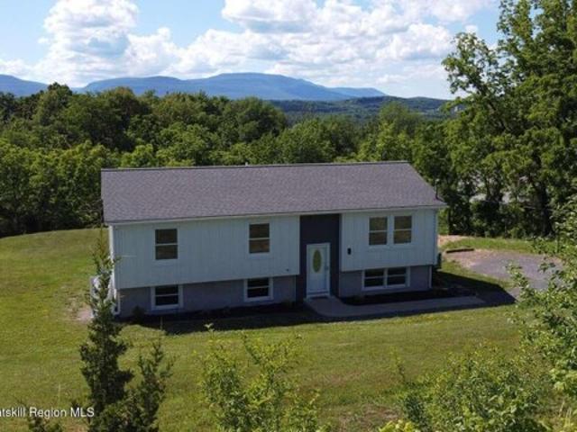 House for sale in New York