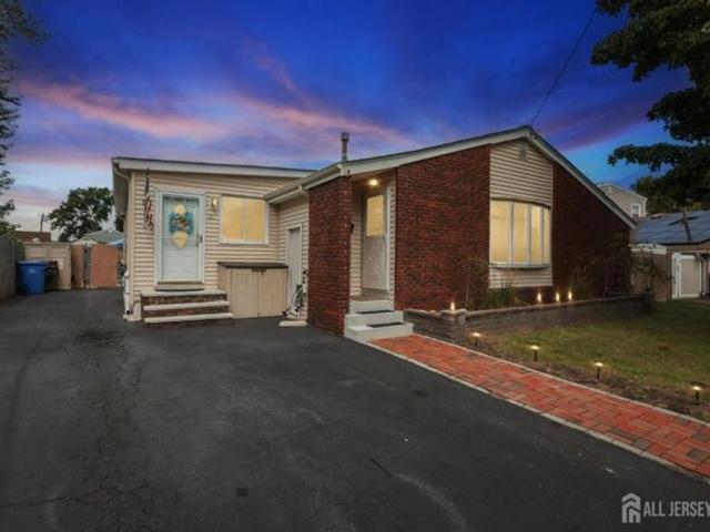 House for sale in Cliffwood, New Jersey