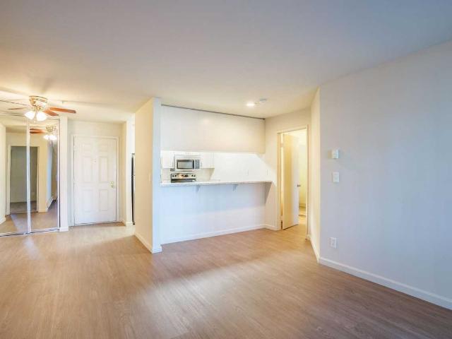 Apartment for rent in Broadmoor, San Leandro