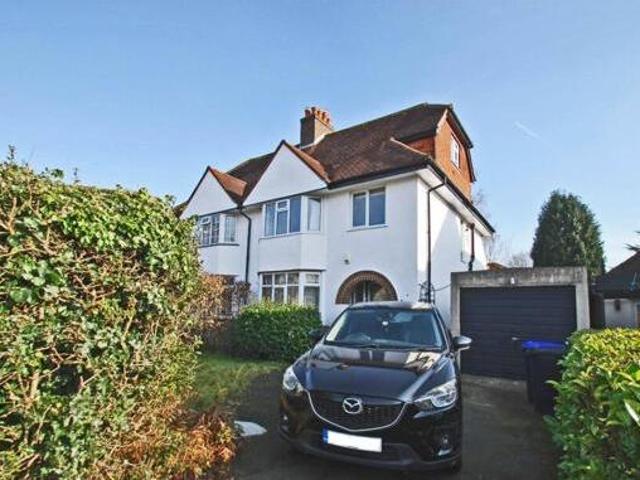 House for sale in Holtspur, Knotty Green