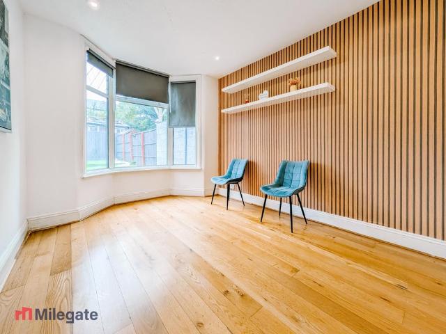 House for rent in London Borough of Croydon, Greater London