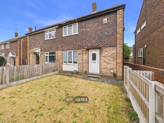 House for rent in Wheldon, Wakefield