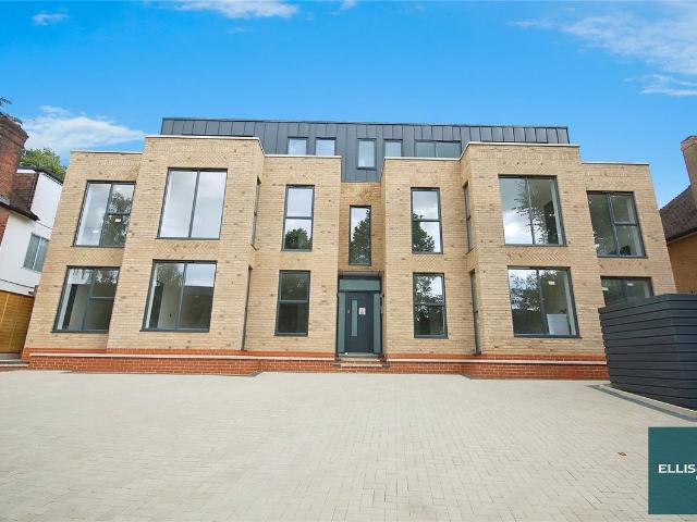 Apartment for rent in London Borough of Barnet, Greater London