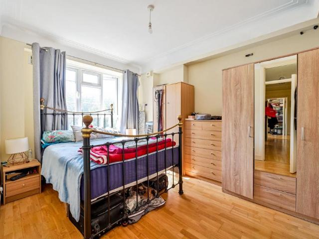 Apartment for rent in London Borough of Merton, Greater London