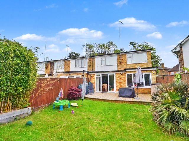 House for rent in London Borough of Barnet, Greater London
