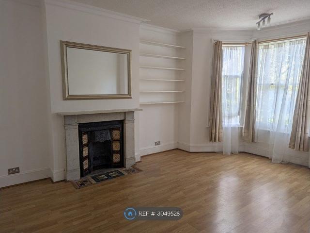 Apartment for rent in London Borough of Merton, Greater London