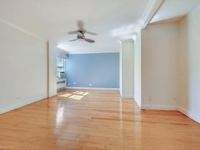 Apartment for sale in Queens, Arverne