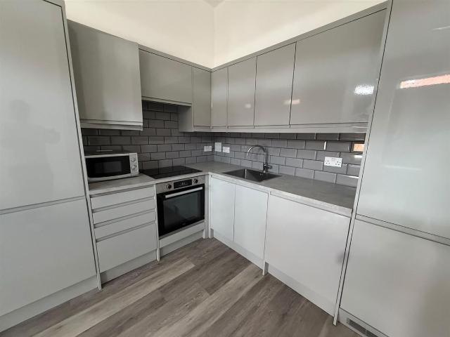 Apartment for rent in Woodside Park, Greater London