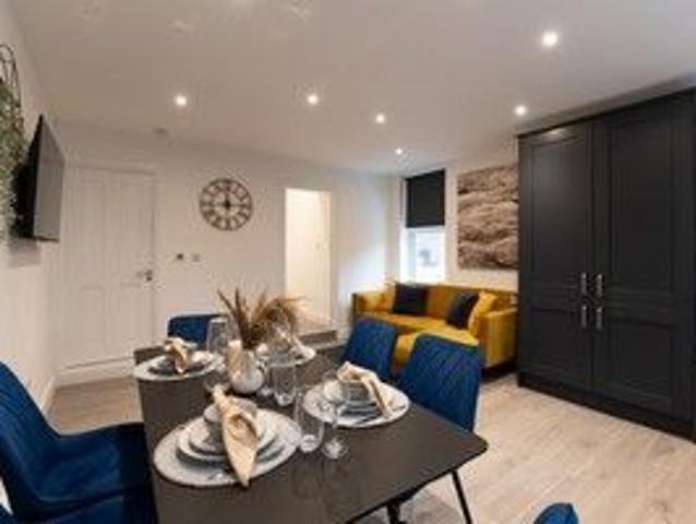 Apartment for rent in Woodside Park, Greater London