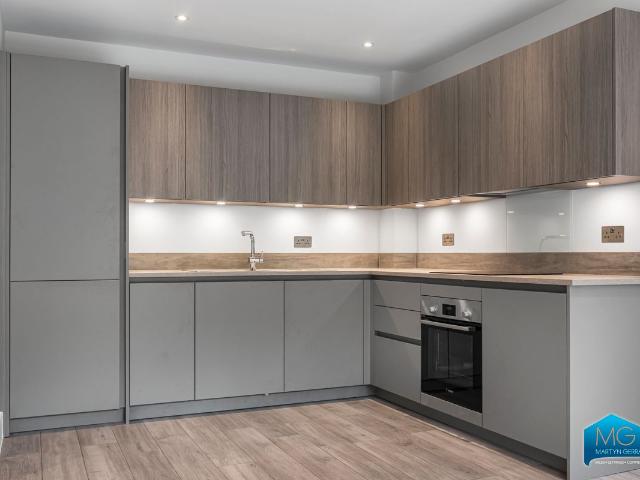 Apartment for rent in Woodside Park, Greater London