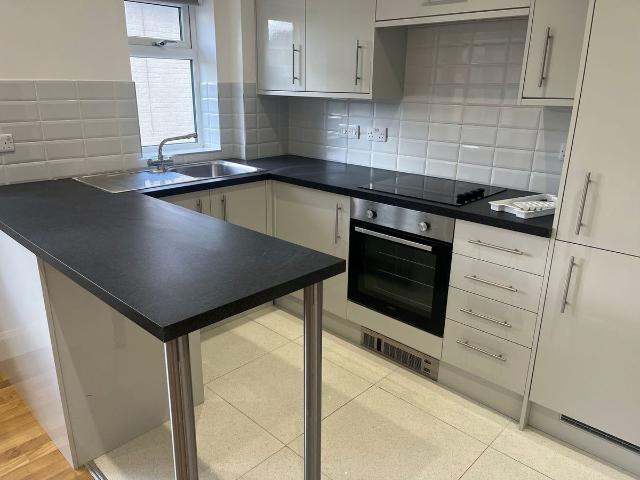 Apartment for rent in Amersham and Villages Community Board, Amersham