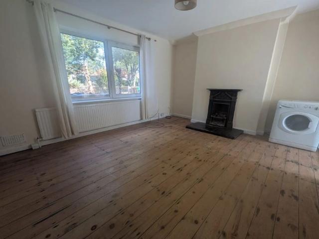House for rent in Lenton Abbey, Haddon