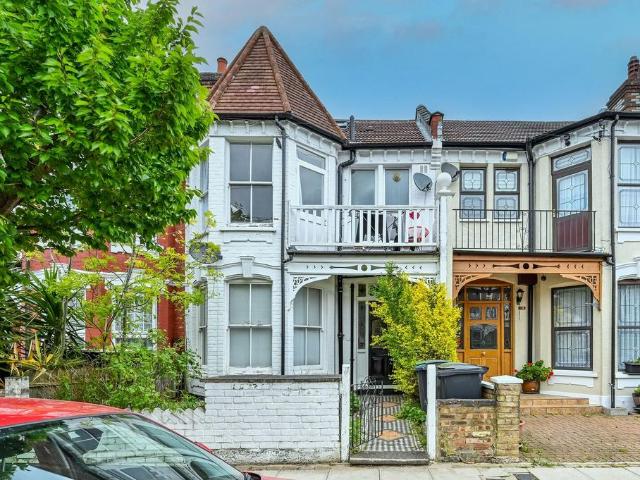 Apartment for rent in Greater London