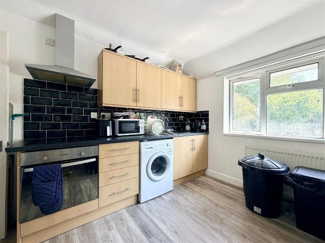 Apartment for rent in Lenton Abbey, Haddon