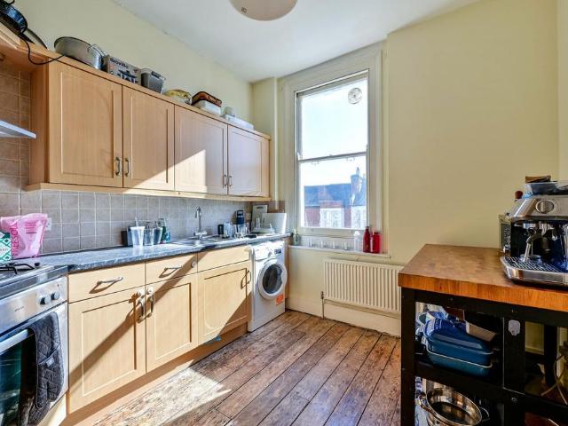Apartment for rent in London Borough of Merton, Greater London