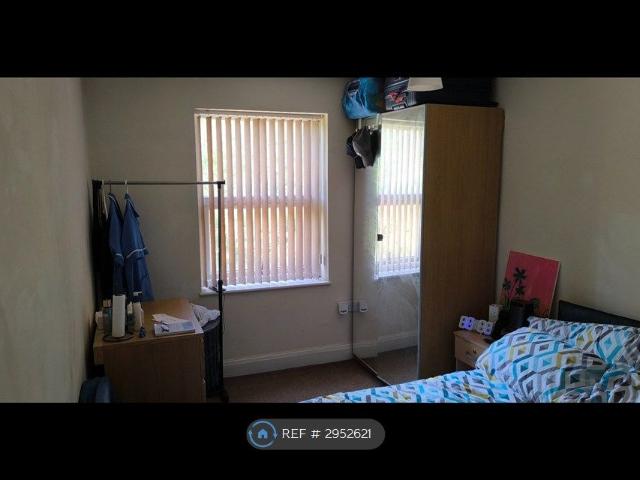 House for rent in Hyde Park, West Yorkshire