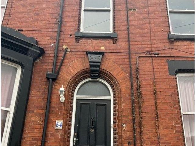Apartment for rent in Hyde Park, West Yorkshire