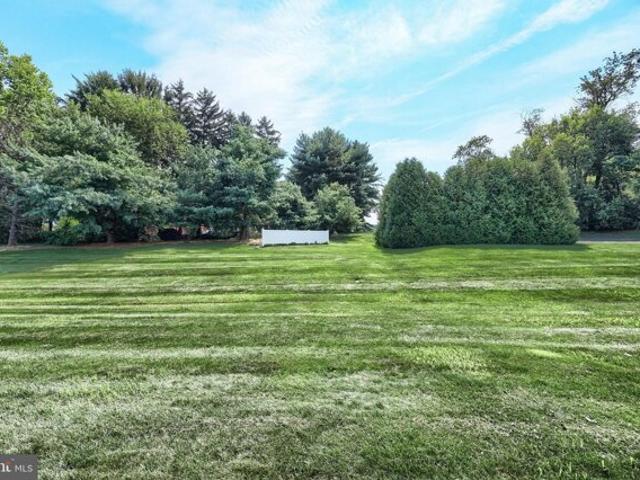Condo for sale in York