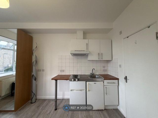 Studio for rent in London Borough of Barnet, Greater London