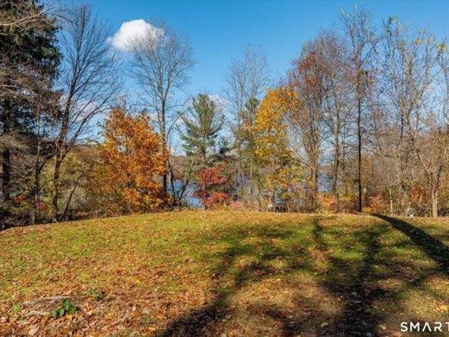 Land for sale in Woodstock, Connecticut