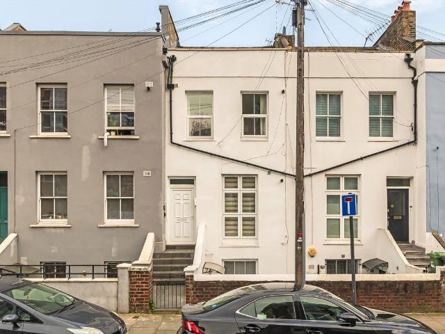 Studio for rent in Shepherd's Bush, Greater London