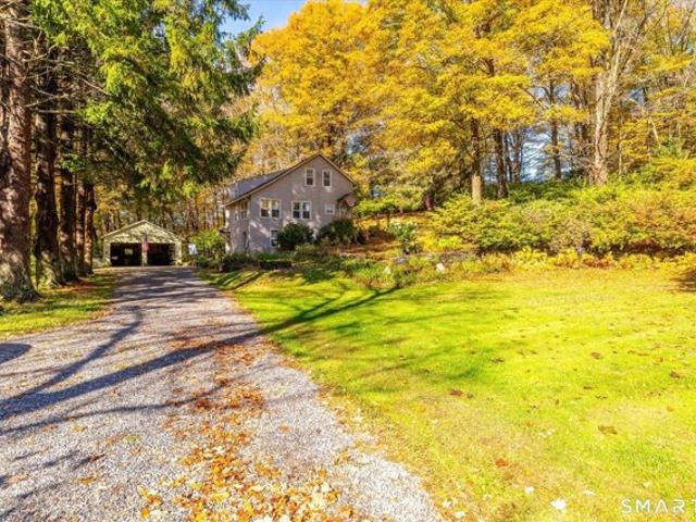 House for sale in Pomfret, Northeastern Connecticut Planning Region