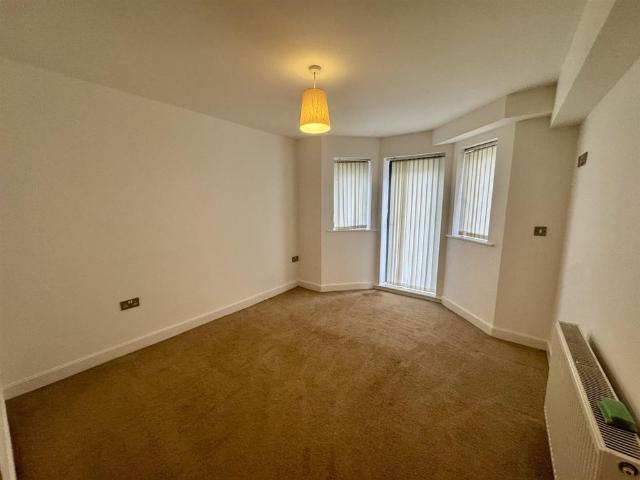 Apartment for rent in London Borough of Croydon, Addiscombe