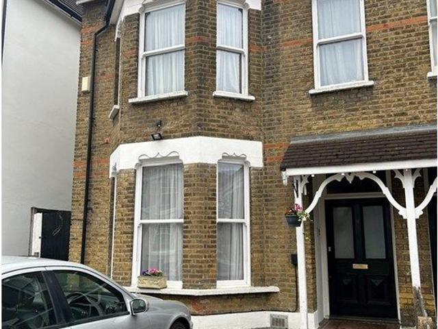 Room for rent in London Borough of Croydon, Addiscombe