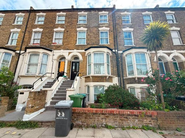 House for rent in Stroud Green, Greater London