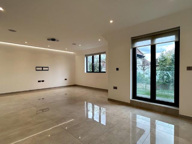 Apartment for rent in Golders Green, Greater London