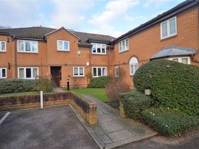 Apartment for rent in St Albans, Five Acres