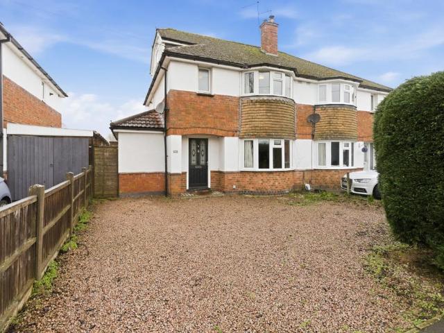 House for rent in Dines Green, Worcester