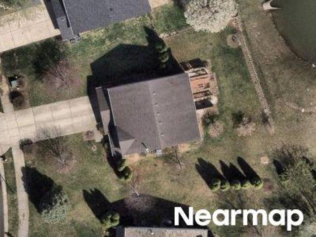 House for sale in Greenfield
