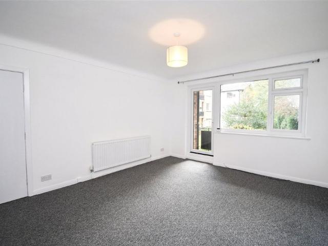 Apartment for rent in Woodchurch, Wirral